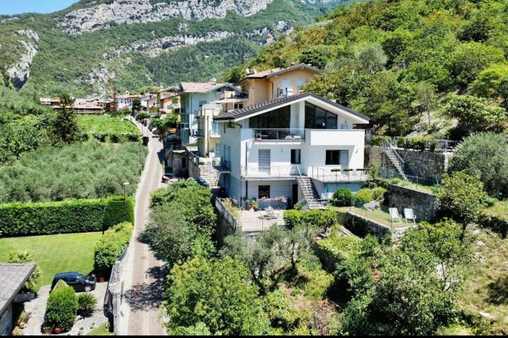 Viewlake Apartment Torbole Sul Garda Luaran gambar