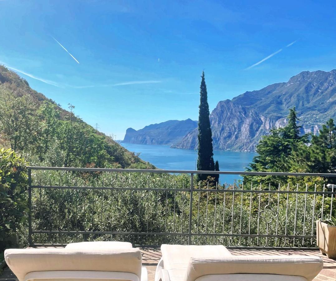 Viewlake Apartment Torbole Sul Garda Luaran gambar