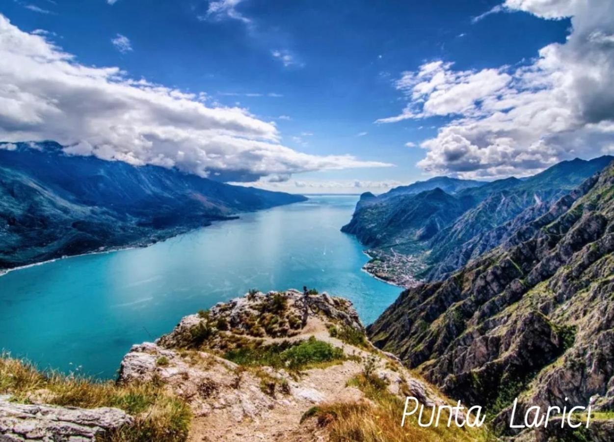Viewlake Apartment Torbole Sul Garda Luaran gambar