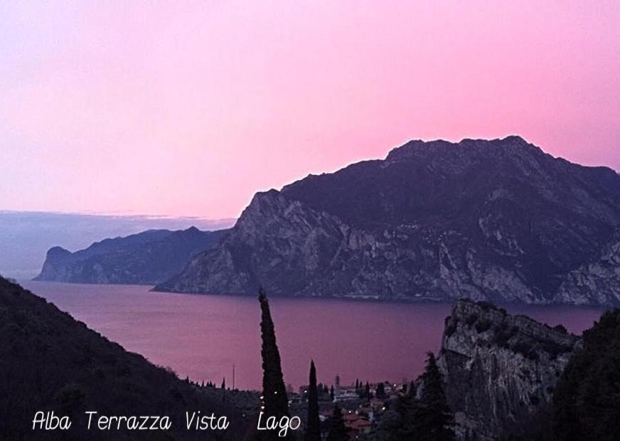 Viewlake Apartment Torbole Sul Garda Luaran gambar