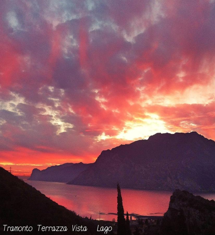 Viewlake Apartment Torbole Sul Garda Luaran gambar