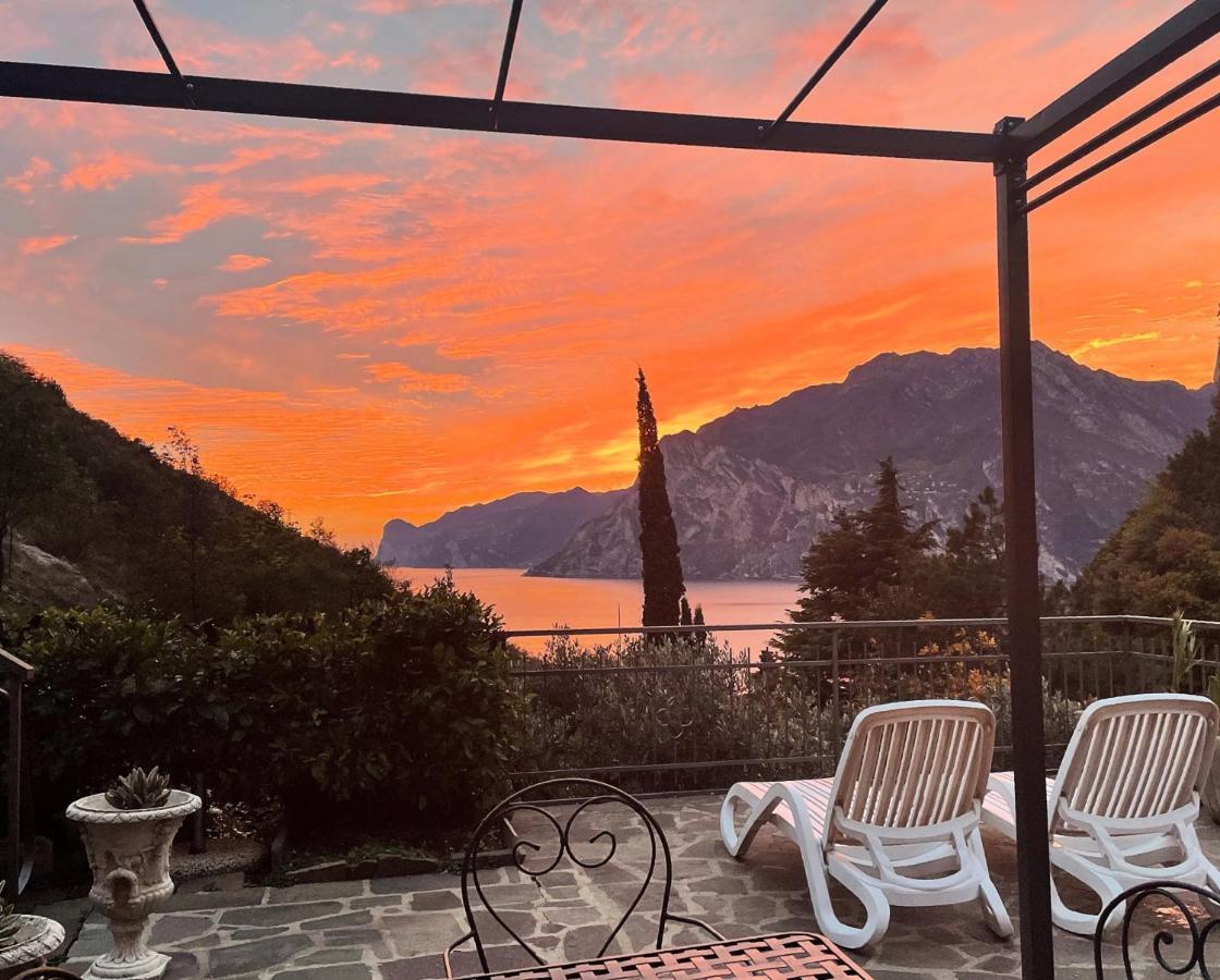 Viewlake Apartment Torbole Sul Garda Luaran gambar