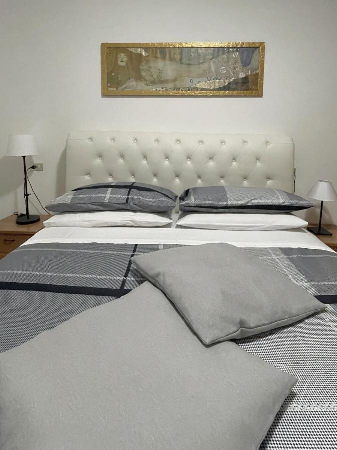 Viewlake Apartment Torbole Sul Garda Luaran gambar